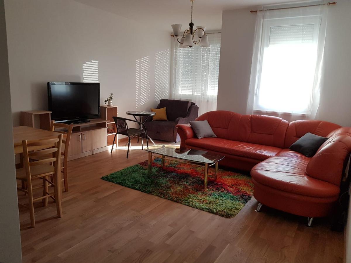 Aurora Apartment Суботица Екстериор снимка